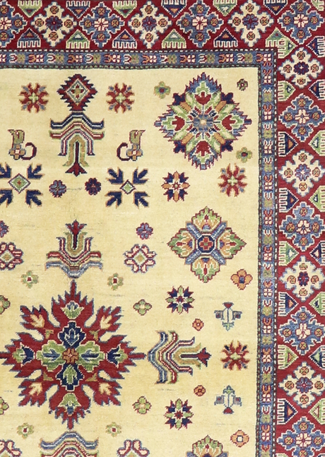 Cardinal Seashell Yak Kash 5'0" x 7'0"