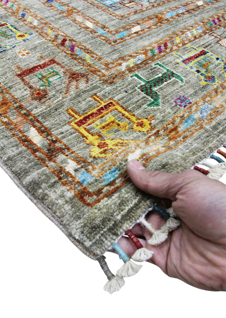 Cloud Gray Animal Design Khorjin 5'8" x 6'6"