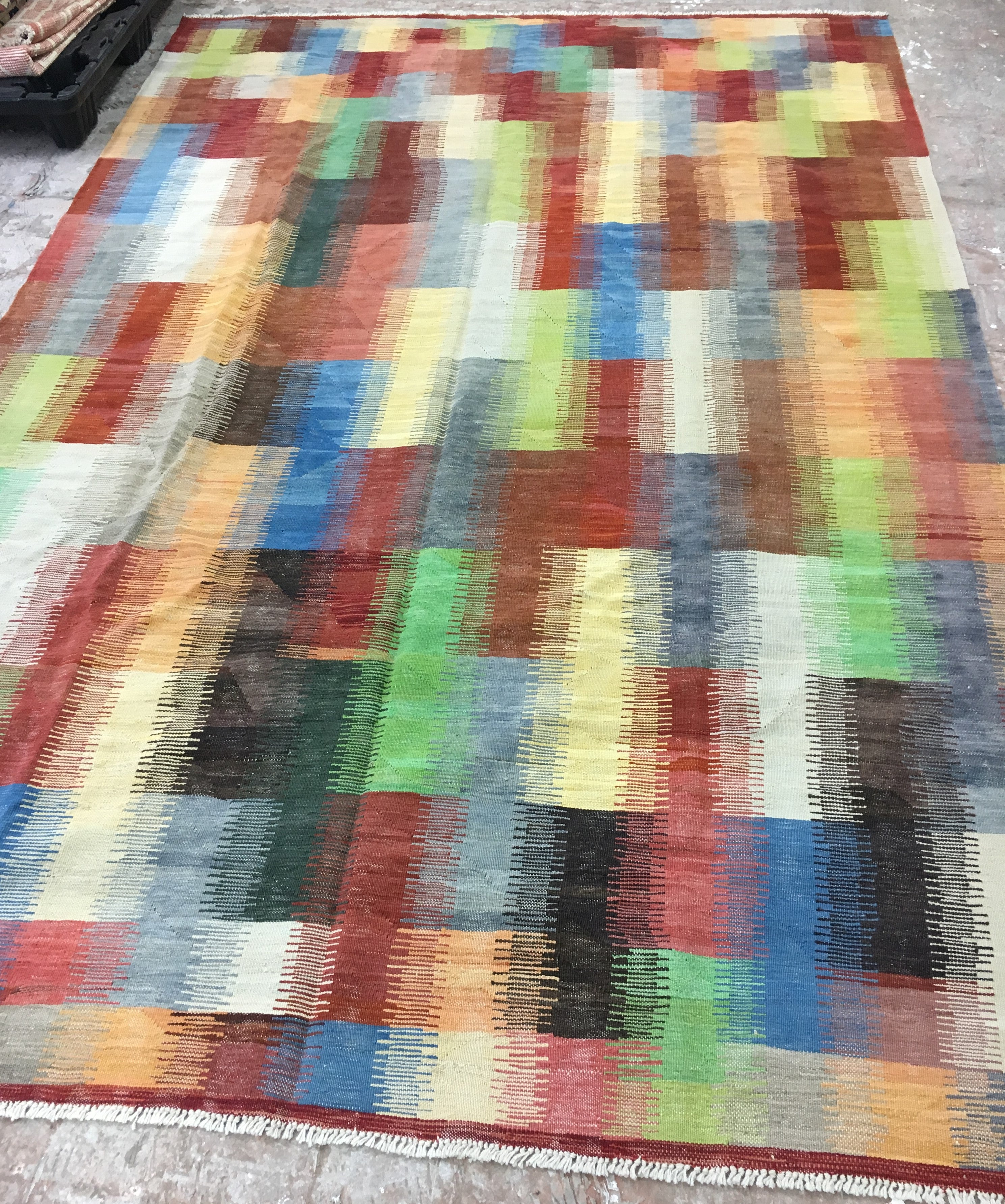 Geometric Blur Kilim 6'5" x 9'9"