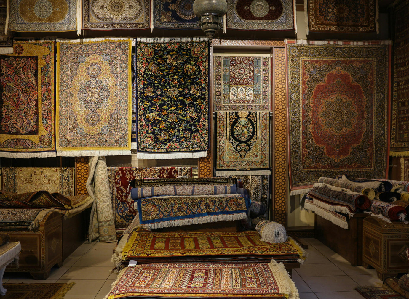 The Art of Handmade Rugs: Why Craftsmanship Matters