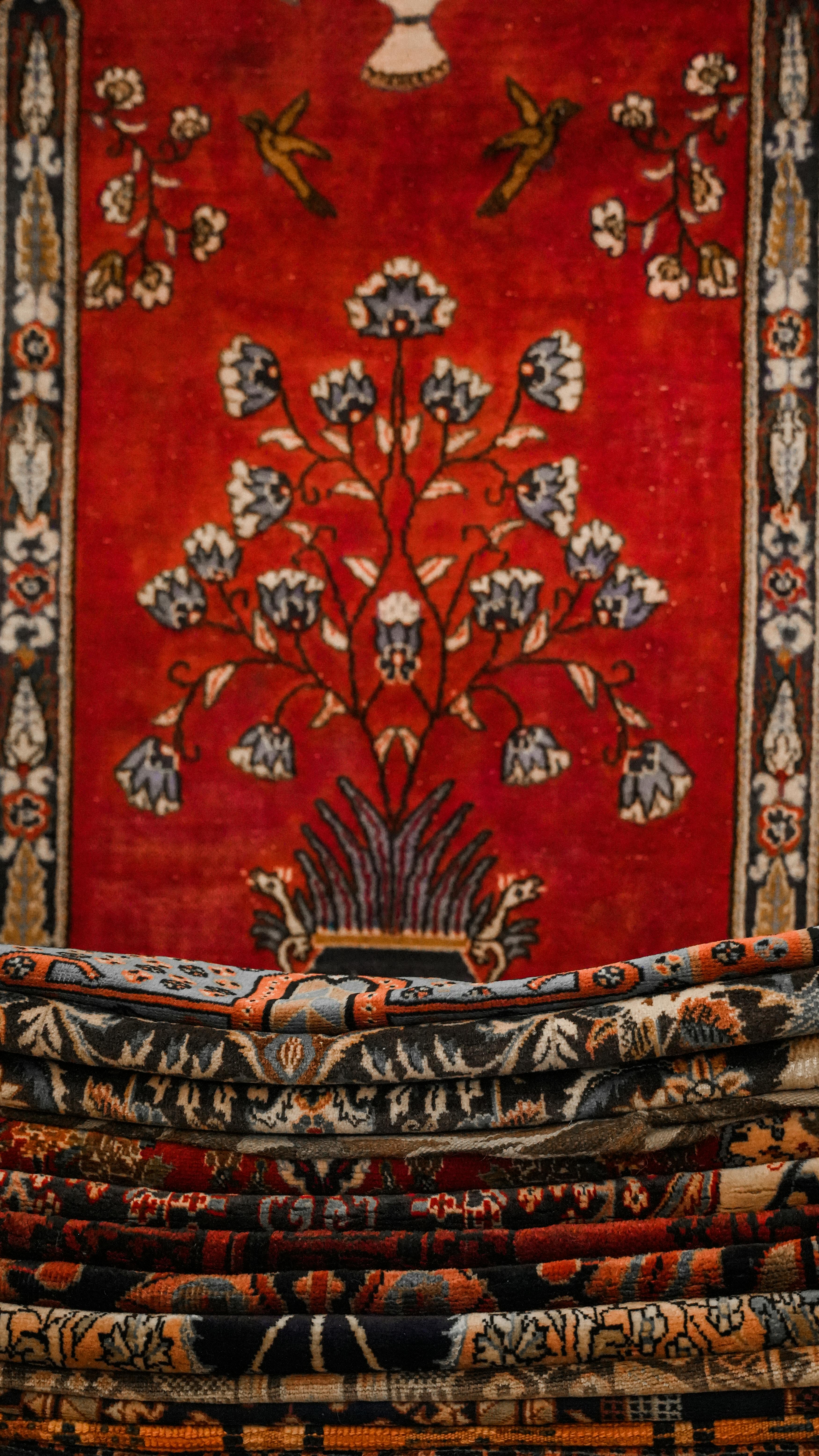 Rug Layering: Tips for Creating a Cozy, Luxurious Look – Wool + Loom