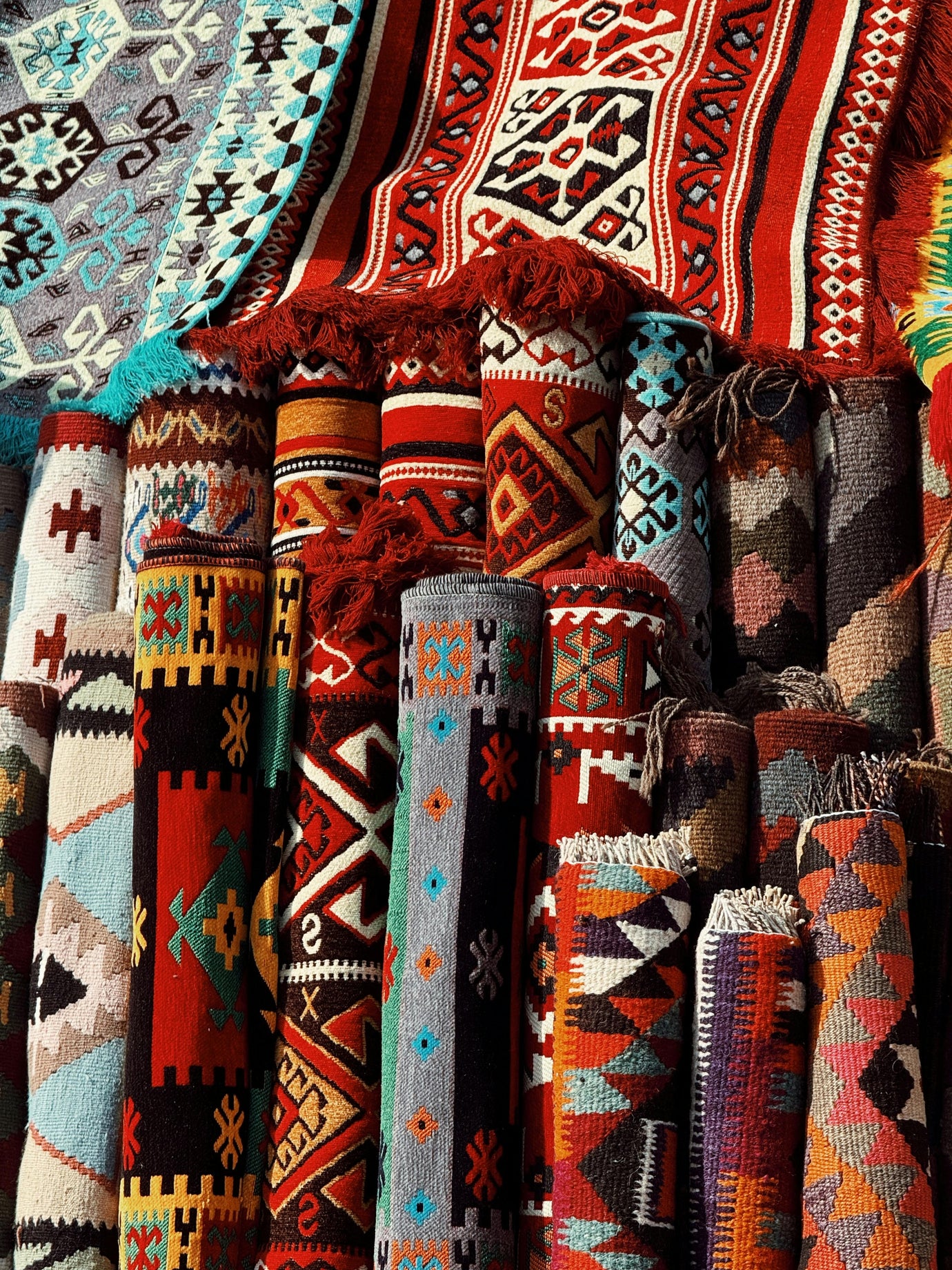 The Role of Color in Handmade Rugs and How to Choose Yours