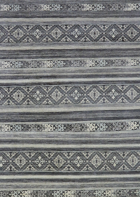 Ash Horizons Tribal 9'0" x 11'9"