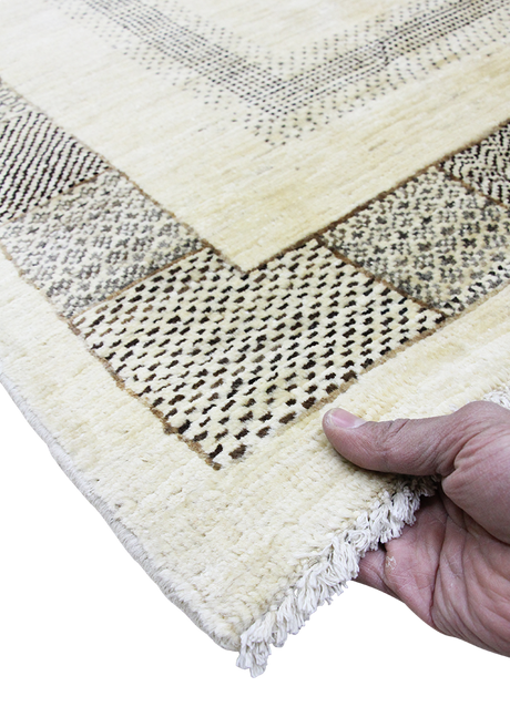Stippled Ivory Gabbeh 4'4" x 6'7"