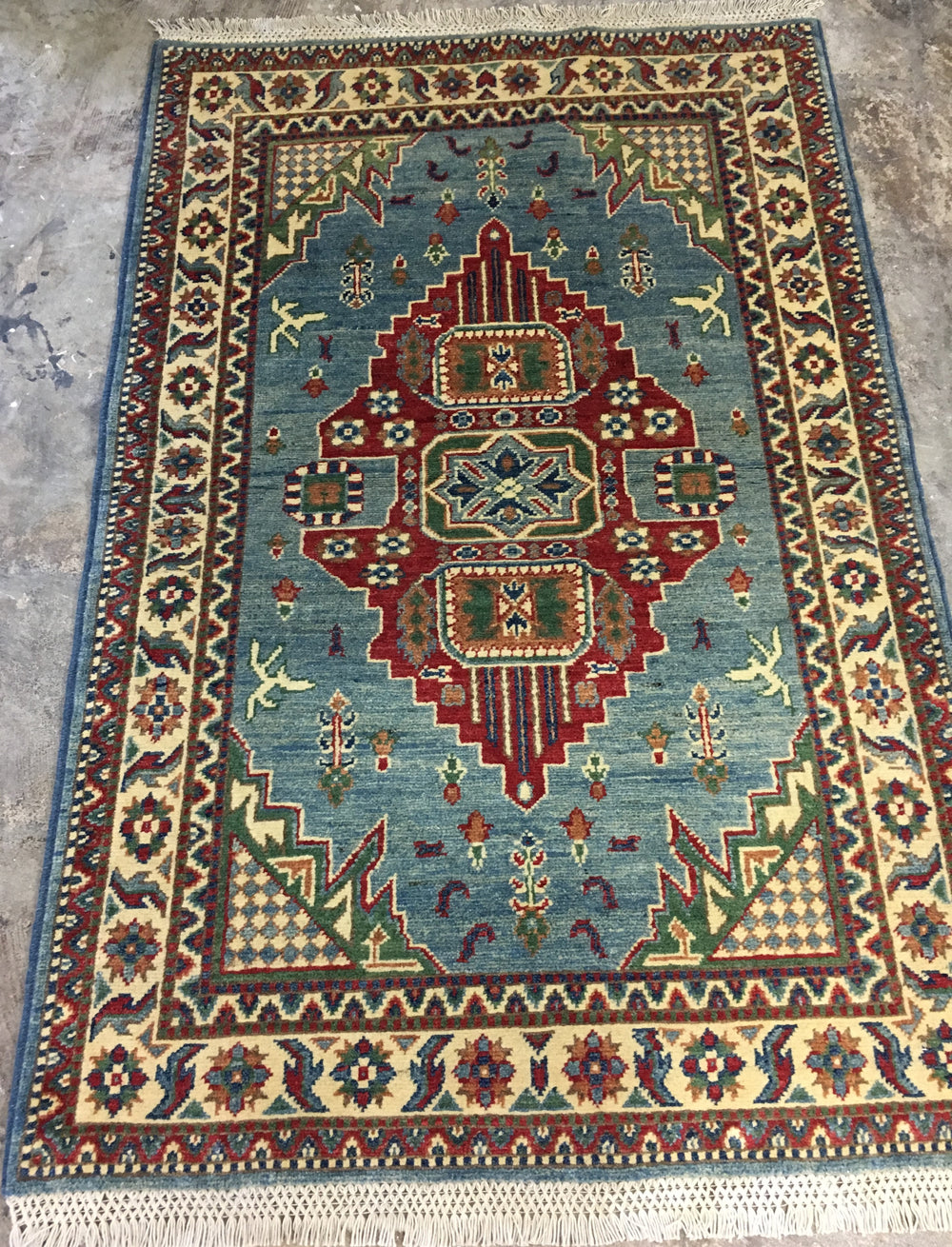 Traditional Medallion Design 1 | 3'4" x 5'5"