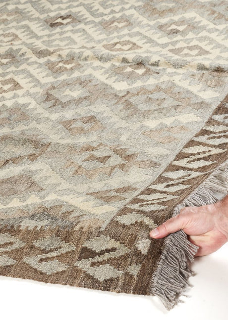 Kilim Design 25 | 6'9" x 9'6"