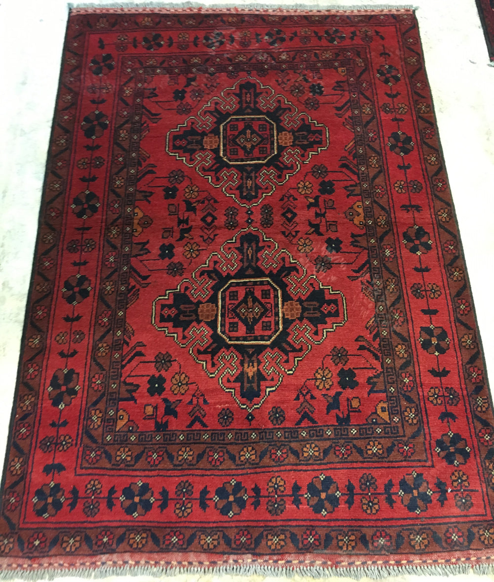 Surkh Design 16 | 3'3" x 4'7"