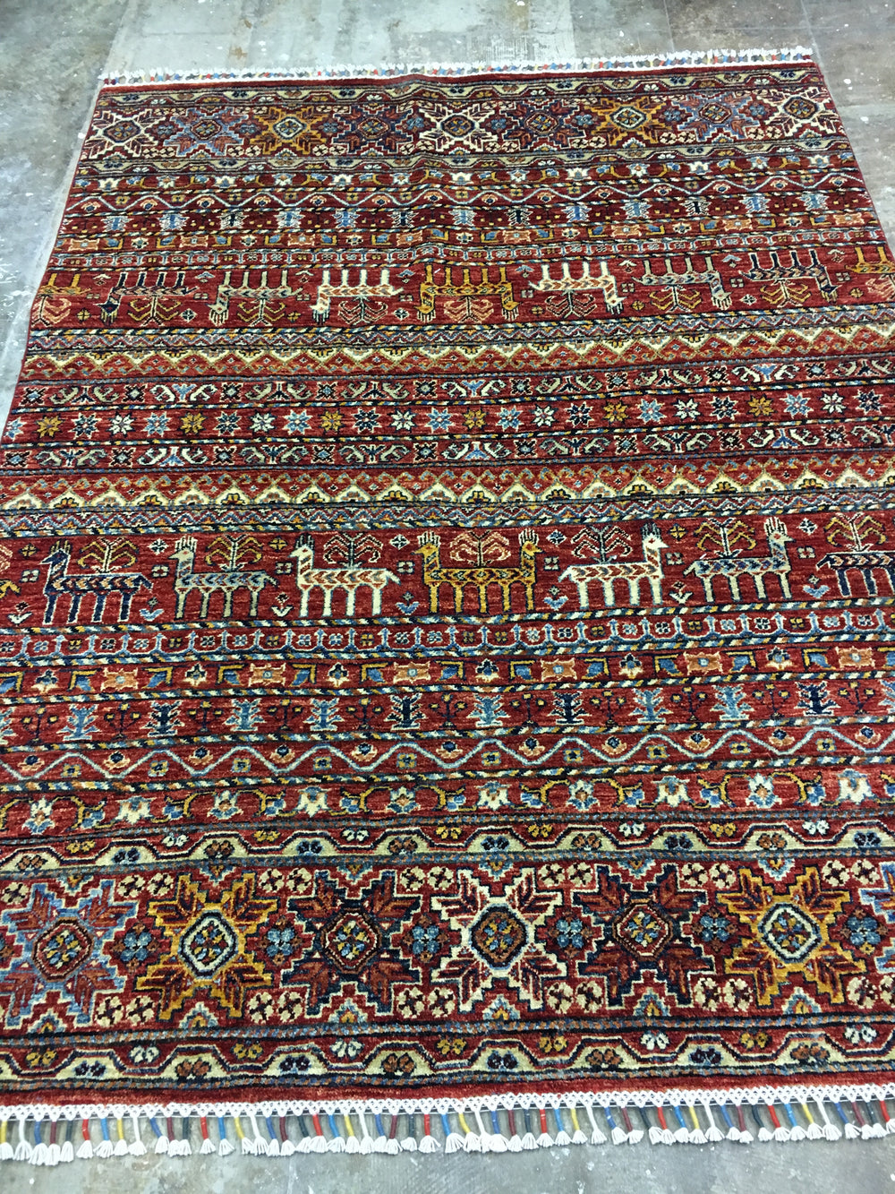 Khorjin Design 37 | 4'9" x 6'4"