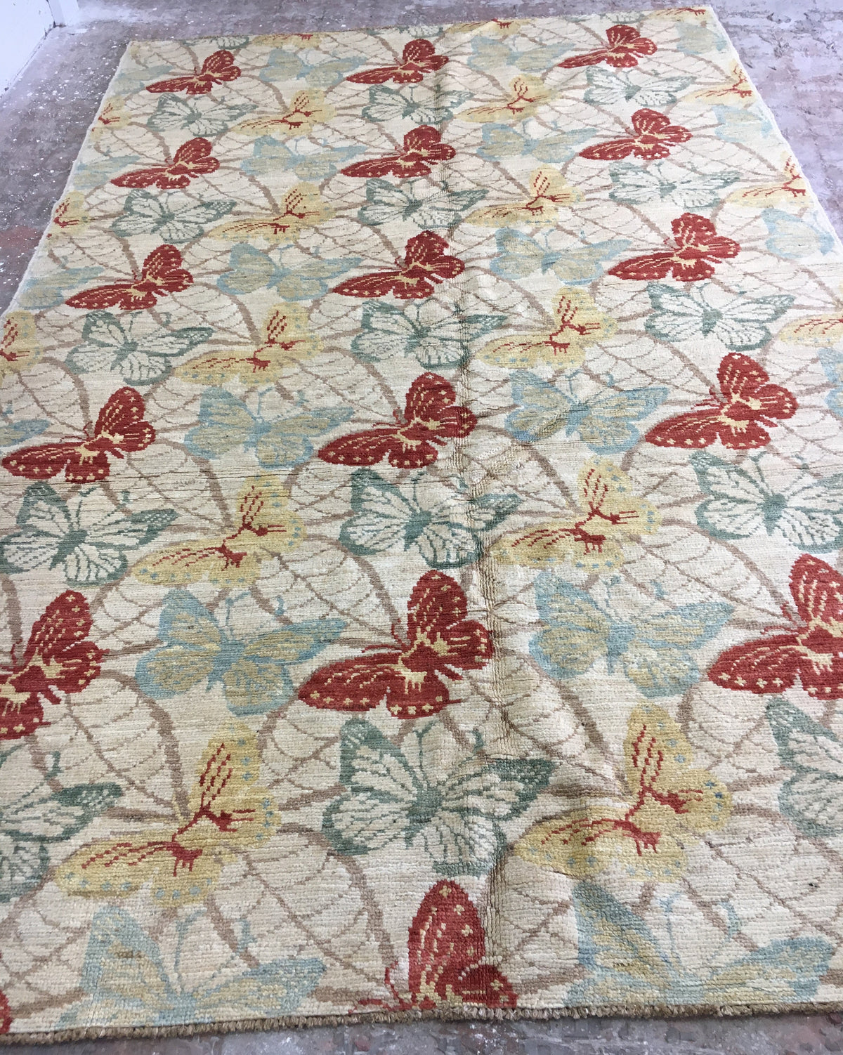 Modern Butterfly Pattern Rug Ivory Butterfly 6'2